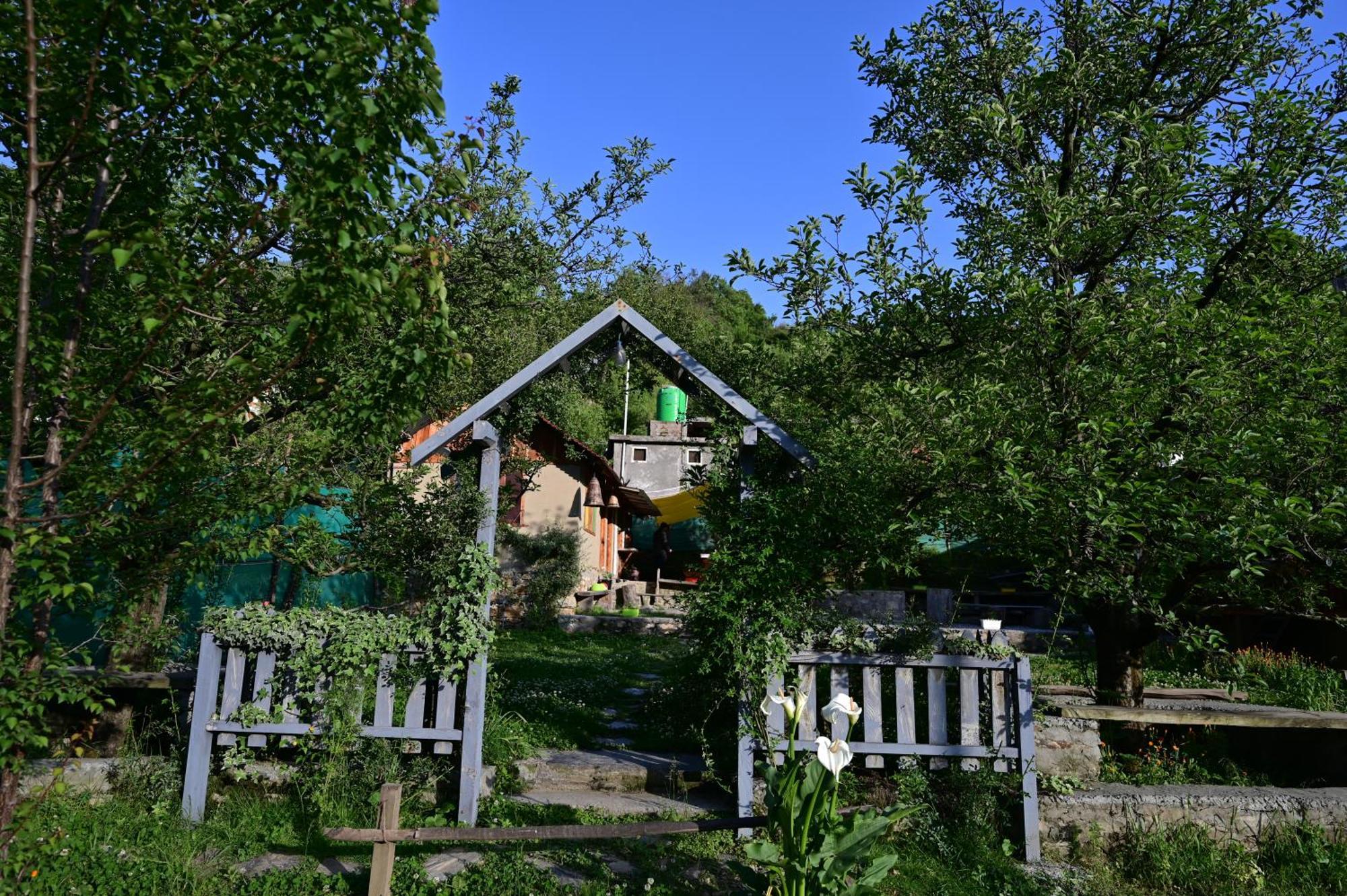 Himalayan Mud Resort Kasol Eksteriør bilde