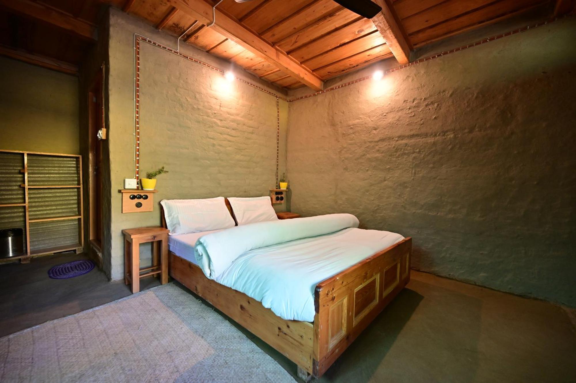 Himalayan Mud Resort Kasol Eksteriør bilde