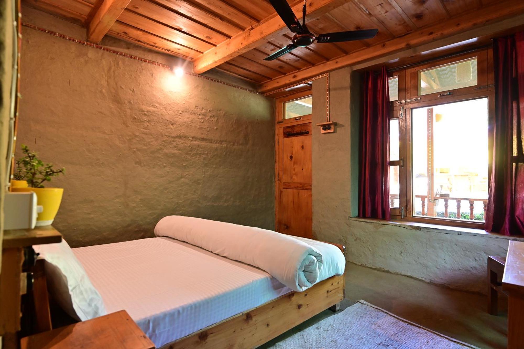 Himalayan Mud Resort Kasol Eksteriør bilde